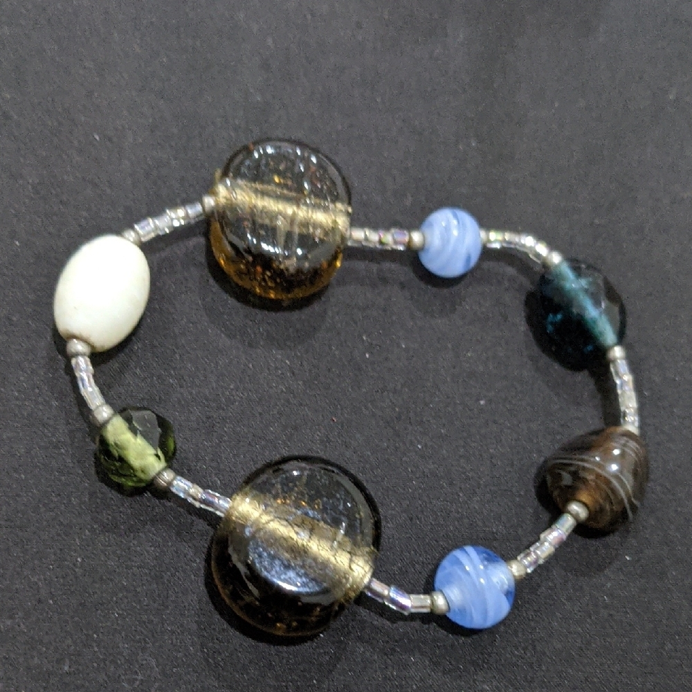 Elegant Multicolor Beaded Bracelet